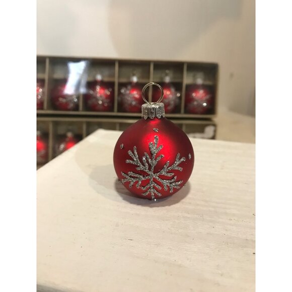 Set Of 12 Red Christmas Ball Place Card Ornaments With Snowflake Design 2" - Picture 8 of 11